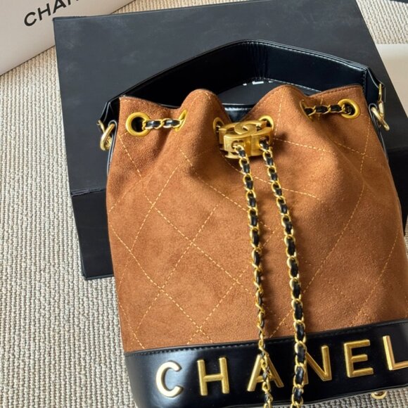 Chanel Travel Bags, Shoulder Bags - Picture 2 of 9